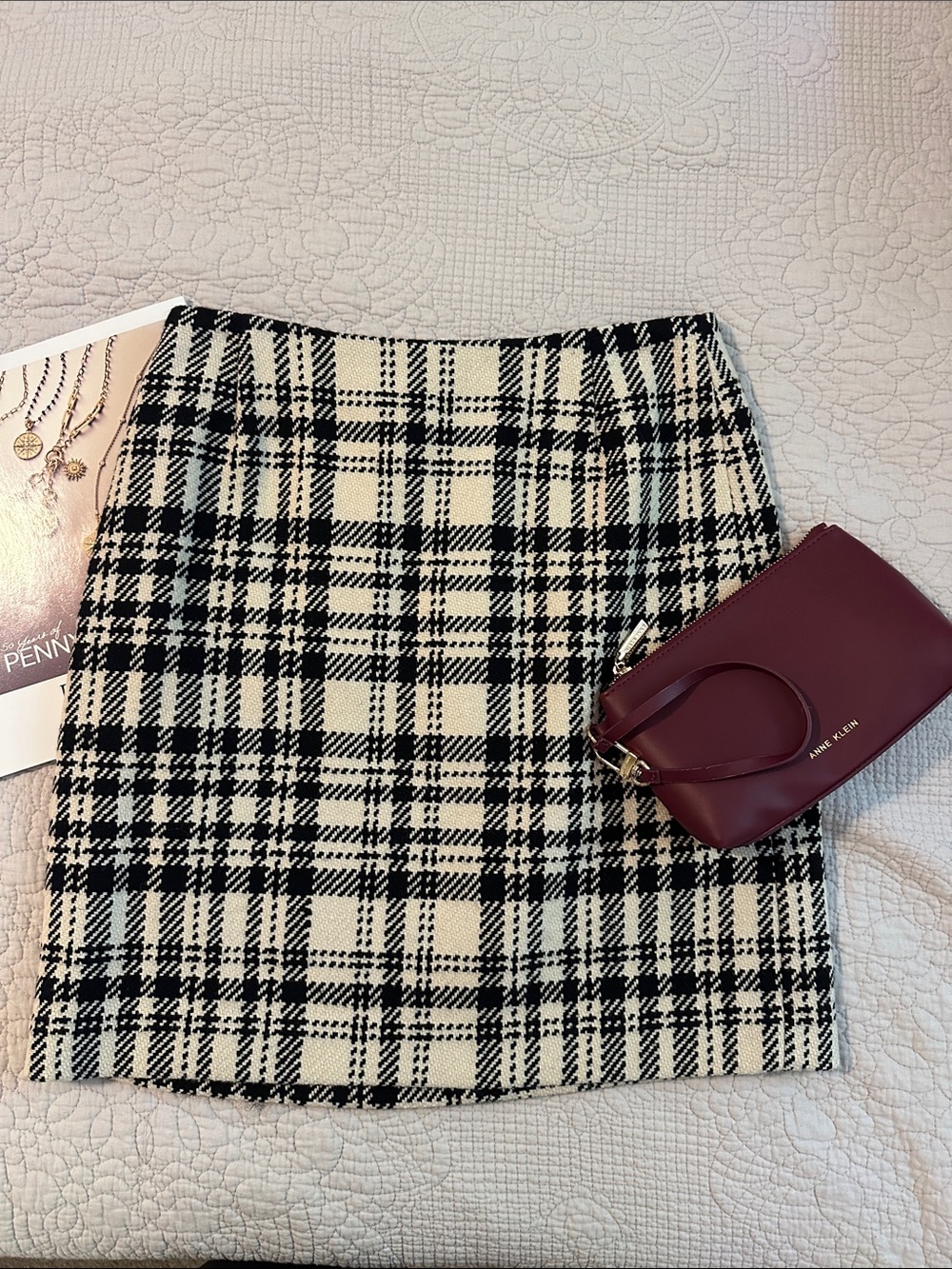 LIKE NEW, EDDIE BAUER, mini skirt, black and white, houndstooth, plaid, preppy